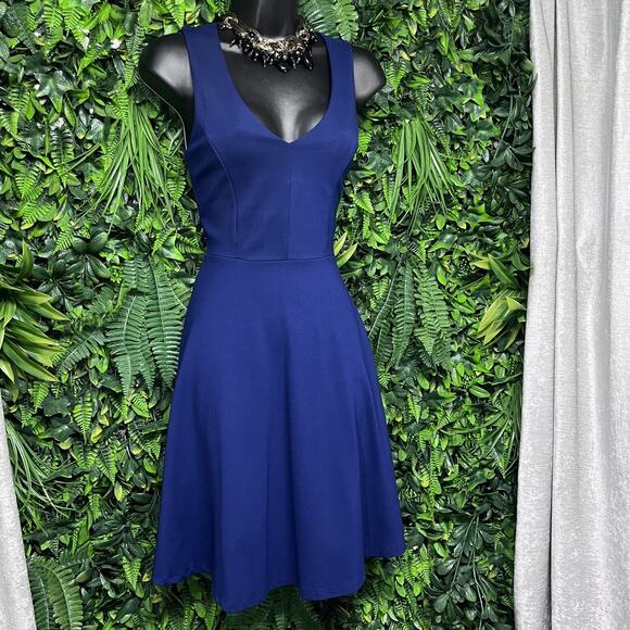 LULUS Dress XS Blue Sleeveless Fit Flare Cocktail As Swoon As Possible 2609 - Picture 3 of 7